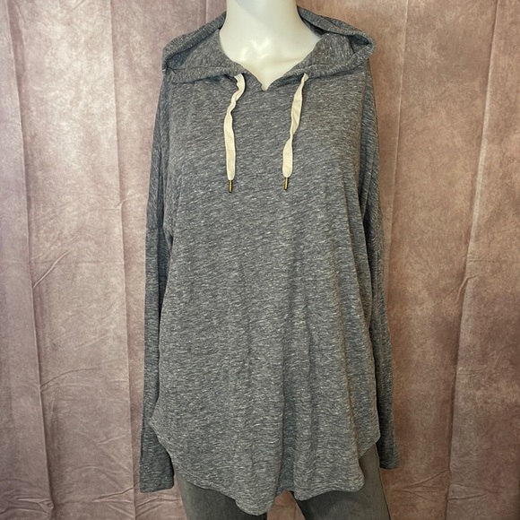 Old Navy - Picture 1 of 2